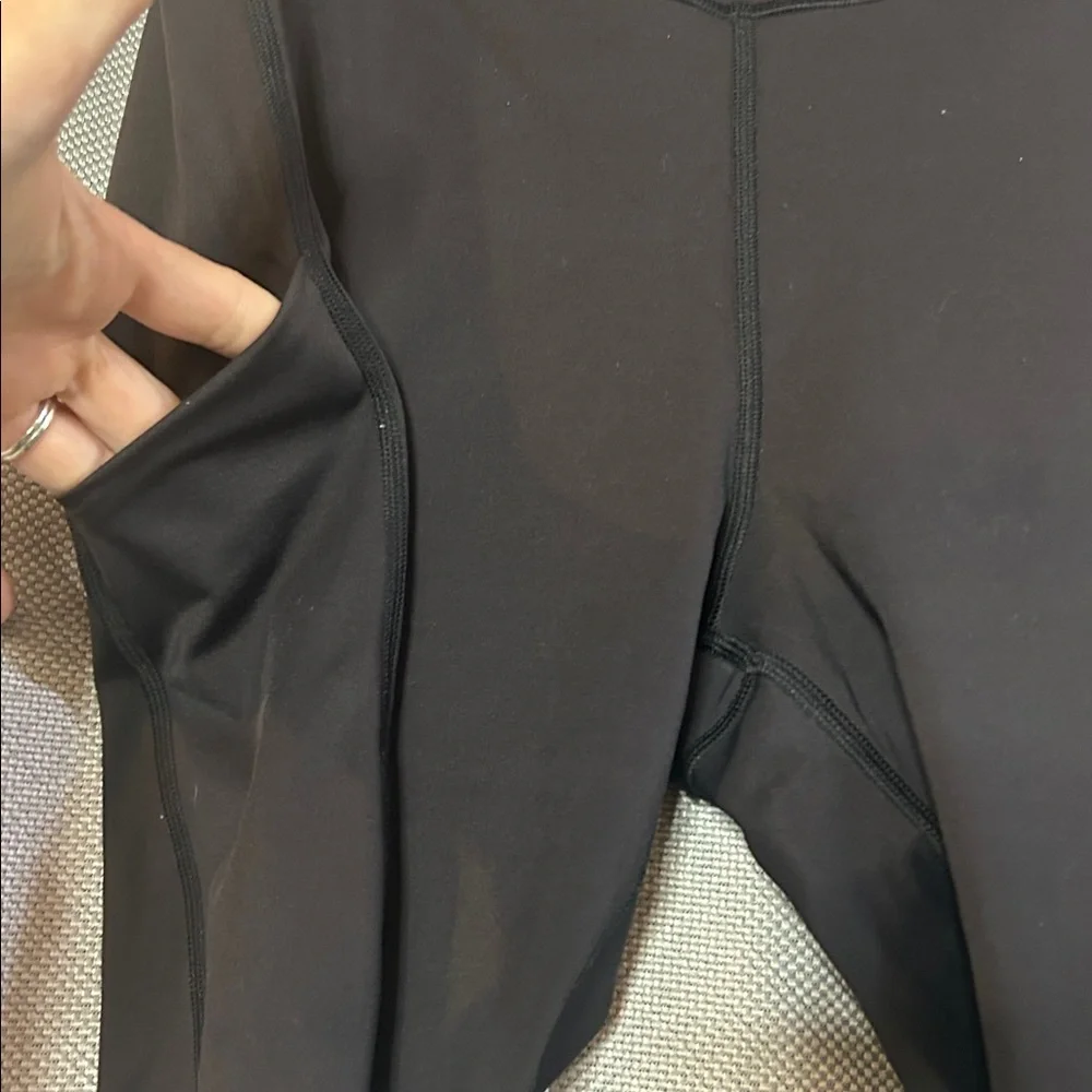 Athleta Ultimate Stash Pocket 7/8 Tight Black Leggings Size Large - Picture 7 of 9